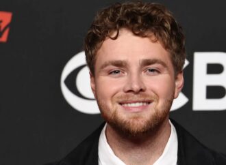 Alex Warren to Headline The Colosseum at Caesars Palace on Dec. 30-31